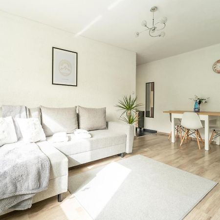 Apartament Gold - 2 Osobne Sypialnie Z Balkonem - Spaceapart Jelenia Gora Bagian luar foto
