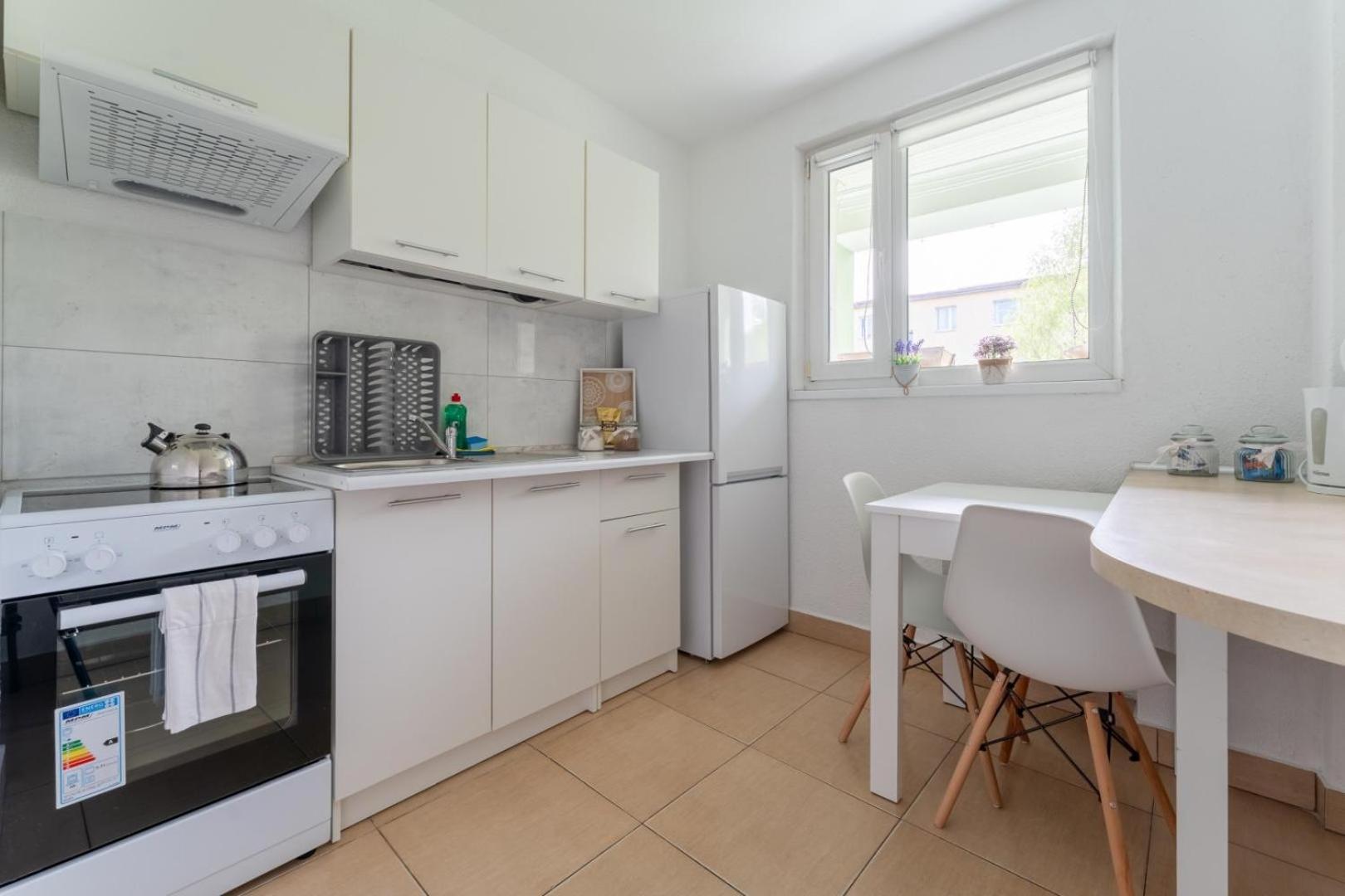 Apartament Gold - 2 Osobne Sypialnie Z Balkonem - Spaceapart Jelenia Gora Bagian luar foto